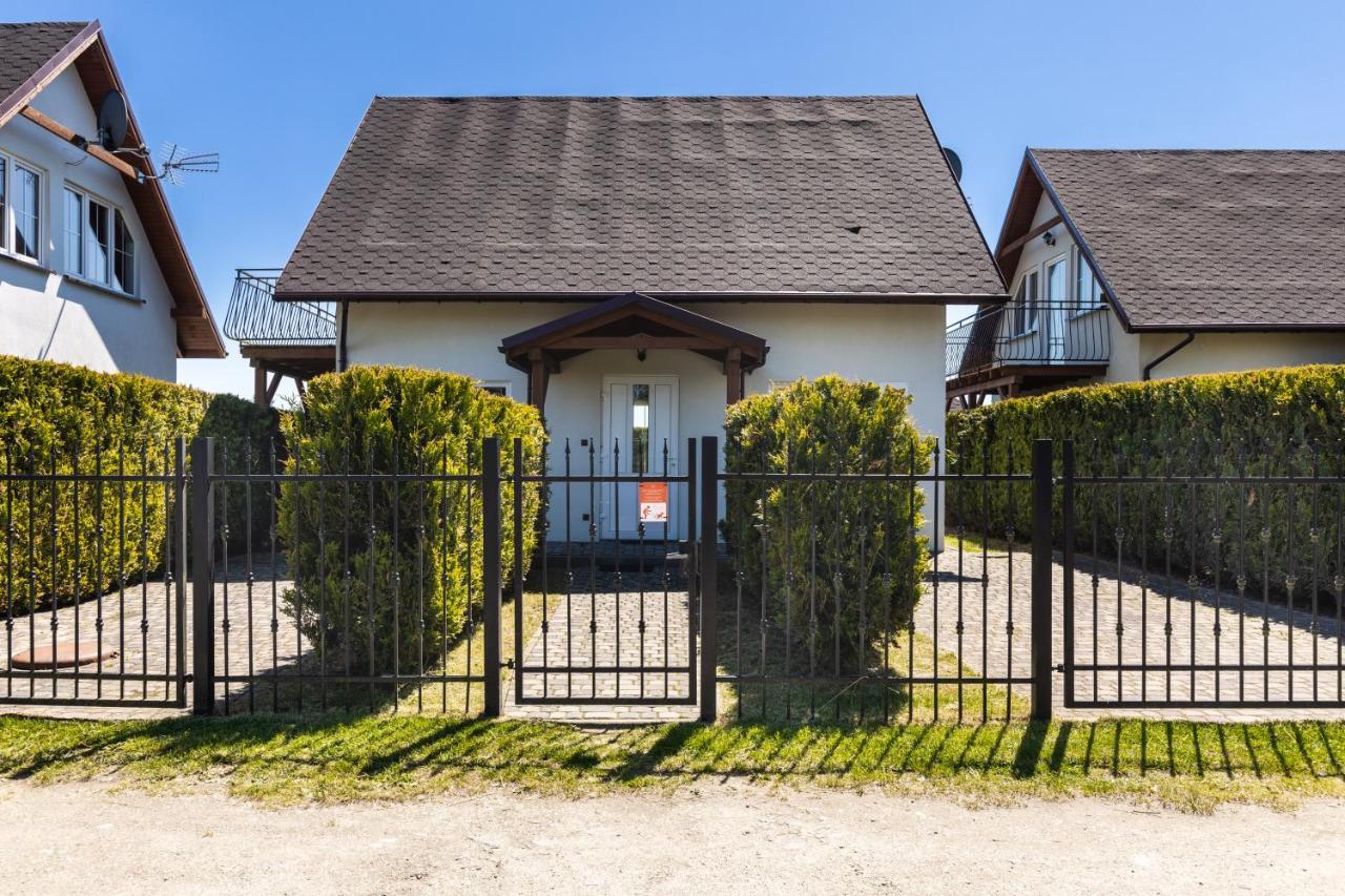 Holiday Houses Alana & Alva With Garden By Noclegi Renters Miedzywodzie Exterior photo